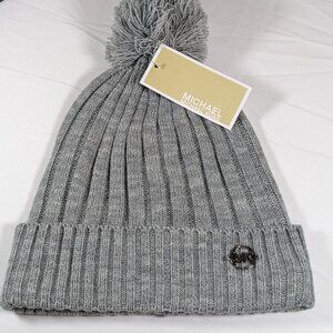 New With Tags Michael Kors Cable Knit Beanie Cuff Hat With Pom Grey